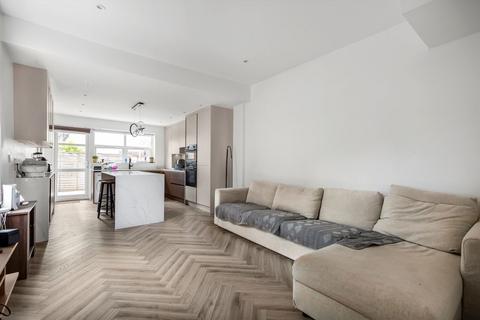 5 Cambridge Road, London, W7 3PA