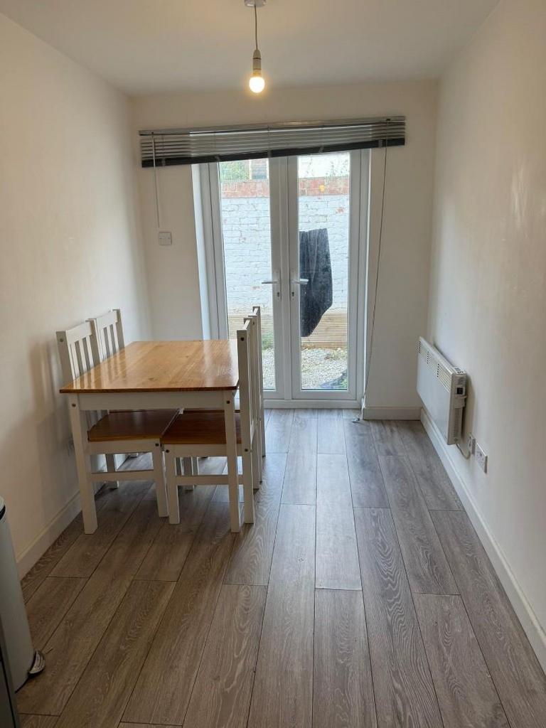 Dining room.jpg