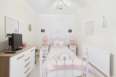 3 bedroom terraced house for sale, Victoria Street, Scarborough YO12