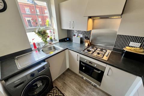 2 bedroom semi-detached house for sale, Hawthorn Drive, Thornton FY5