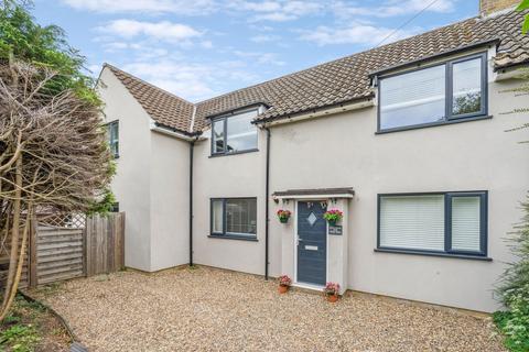 126b Botley Road, Chesham, HP5 1XN