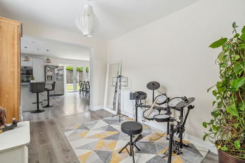 126b Botley Road, Chesham, HP5 1XN