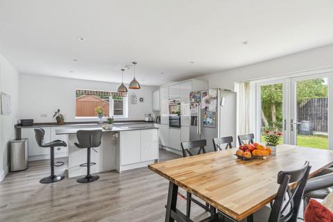 126b Botley Road, Chesham, HP5 1XN