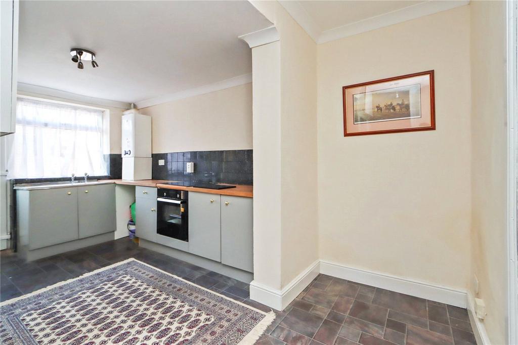 Kitchen/ Dining