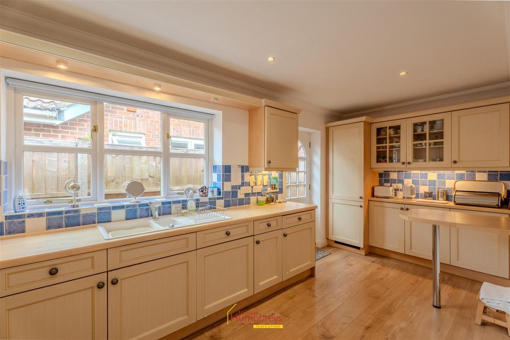 Audemer Court 14 UPDATED-10.jpg