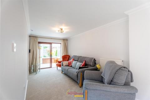 3 bedroom property for sale, Audemer Court, Ringwood
