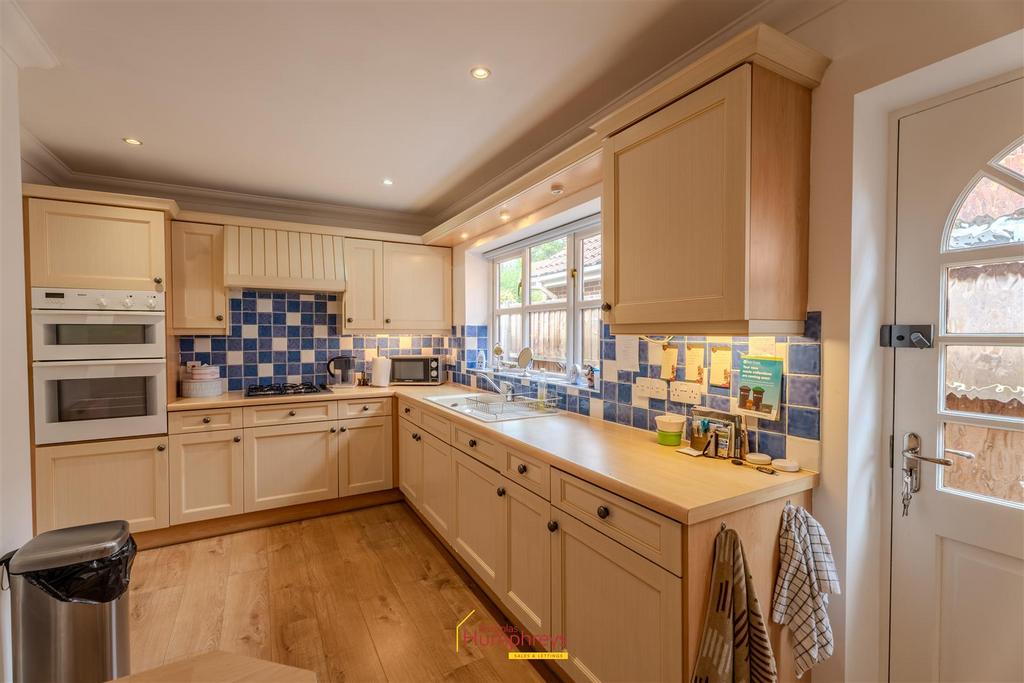 Audemer Court 14 UPDATED-11.jpg