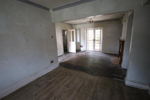 3 bedroom semi-detached house for sale, Cromwell Crescent, Pontefract