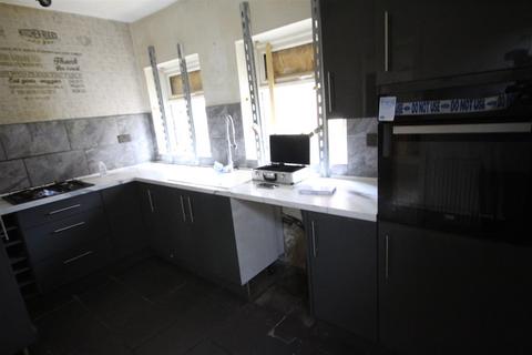 3 bedroom semi-detached house for sale, Cromwell Crescent, Pontefract