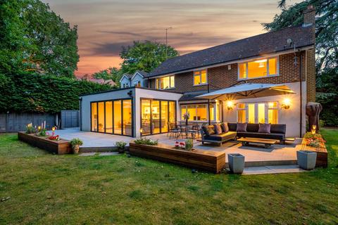 6 bedroom detached house for sale, Blackdown Avenue, Pyrford, GU22