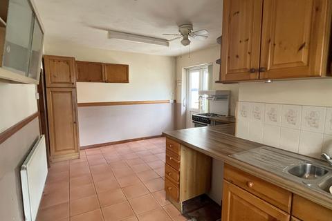 undefined, Tewkesbury GL20