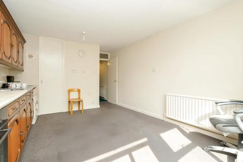 3 bedroom terraced house for sale, Barbauld Road, Stoke Newington
