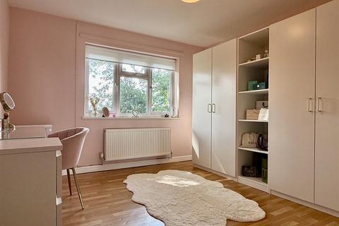 Flat 16, Arden Court Bodenham Road, Hereford, HR1 2UF