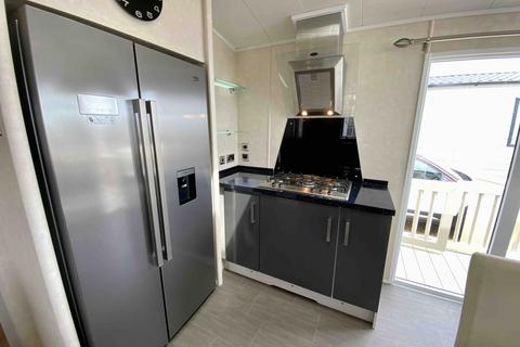 2 bedroom park home for sale, Suffolk Sands Caravan Park, Felixstowe, IP11