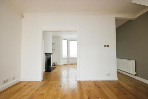 3 bedroom terraced house to rent, Pearl Street, Bristol BS3