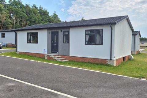 2 bedroom park home for sale, Rainham, Kent, ME8
