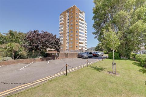2 bedroom flat for sale, Boundary Road, Worthing BN11