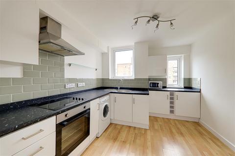 2 bedroom flat for sale, Boundary Road, Worthing BN11