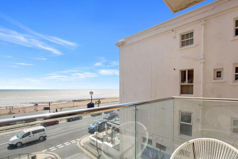 2 bedroom flat for sale, Augusta Place, Worthing, BN11 3PY