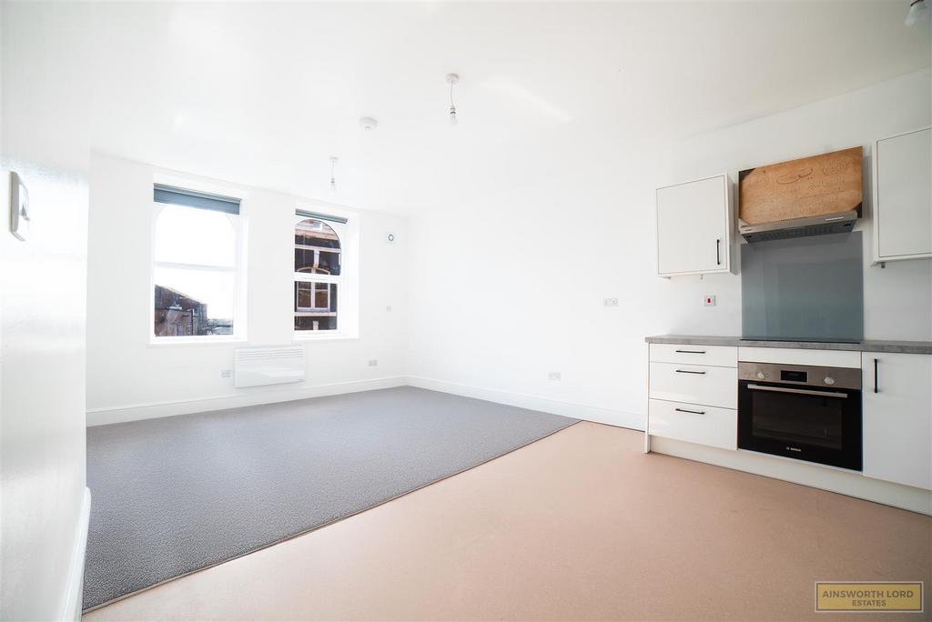 Kitchen /livingroom