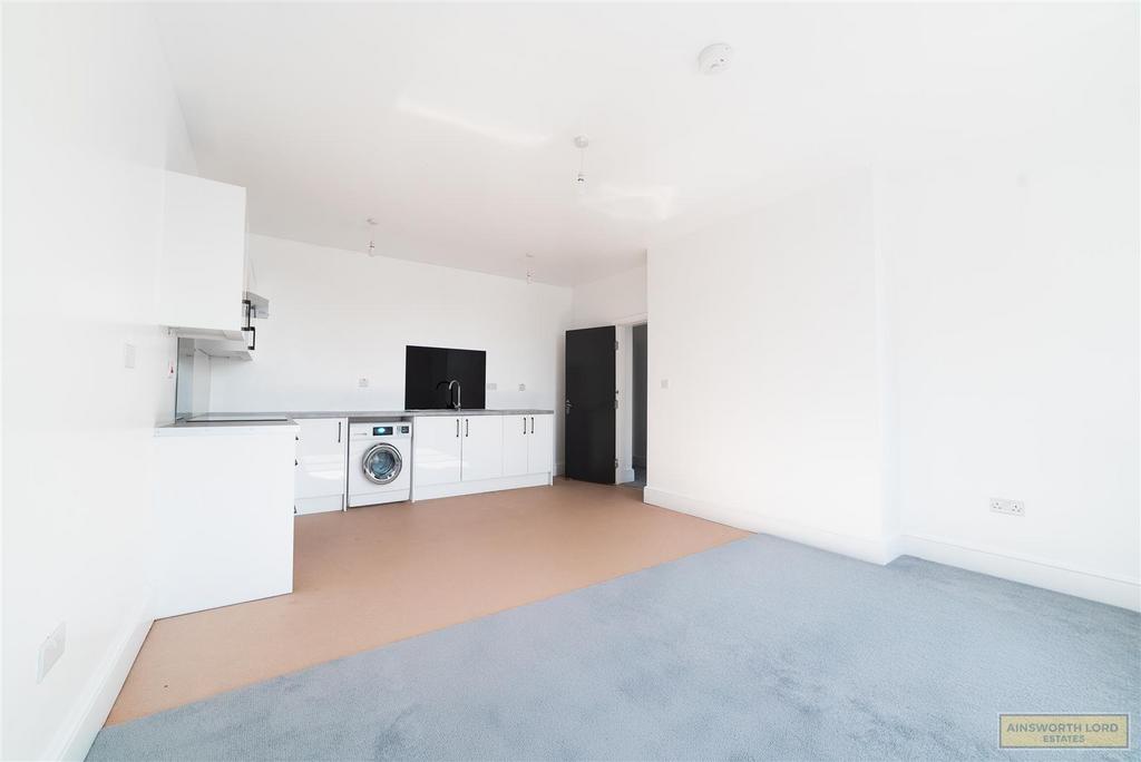 Kitchen /livingroom