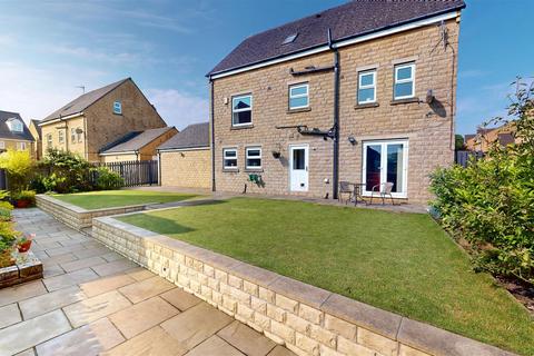 5 bedroom detached house for sale, Aspen Grove, Northowram, Halifax