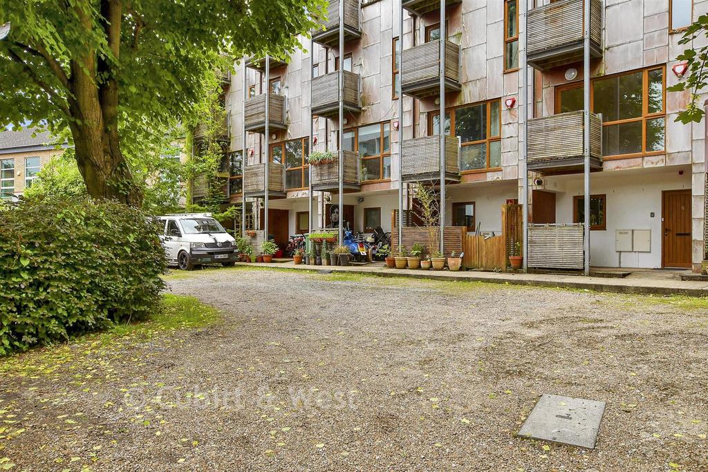 Driveway/Parking