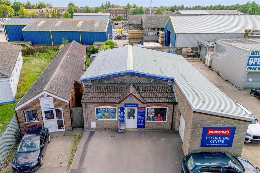 Johnstone Decorating Centre, Nelson Way (Boston)-4