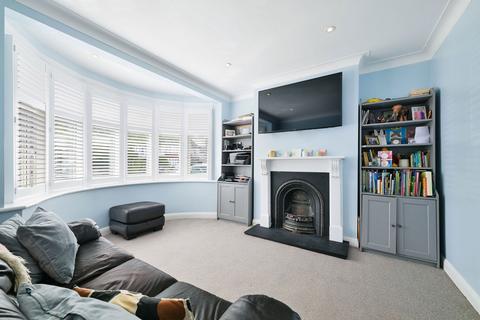 17 Ravensfield Gardens, Epsom, KT19 0ST