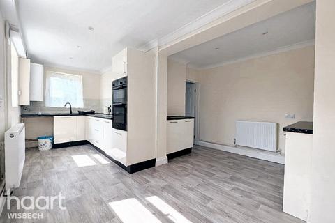 3 bedroom semi-detached house for sale, High Road, Gorefield