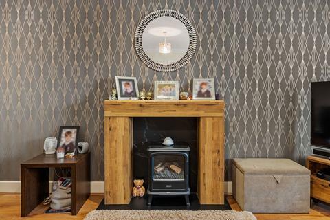 4 Coles Close, Little Harrowden, Wellingborough, NN9 5DD