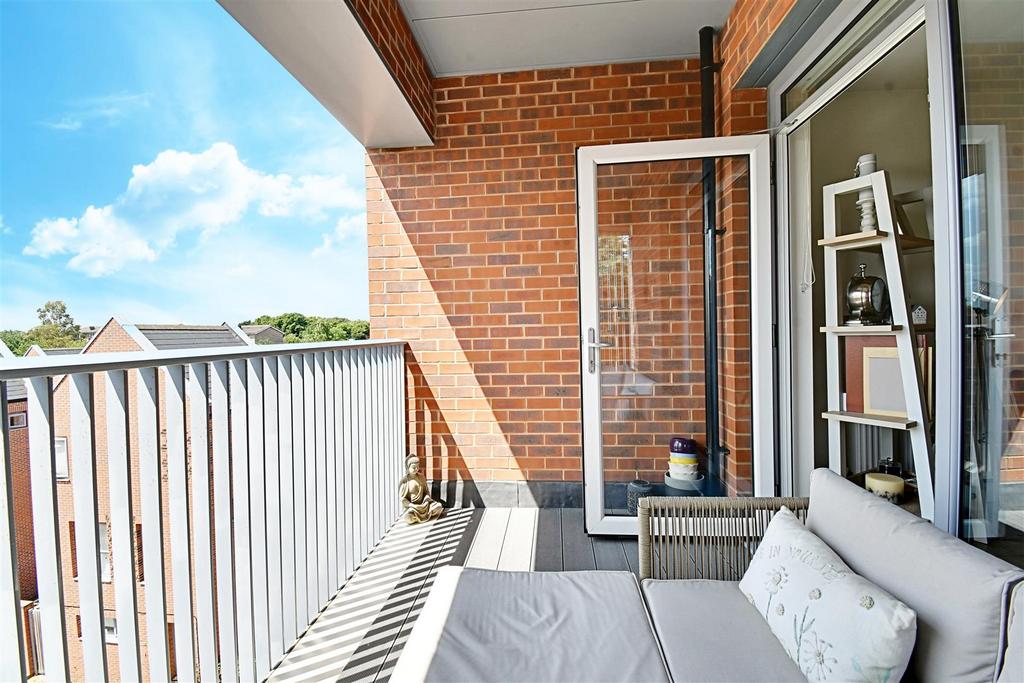 Balcony 3.jpg