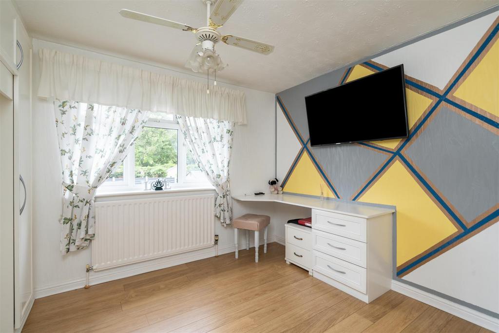 12 Ashborough Drive 2.jpg
