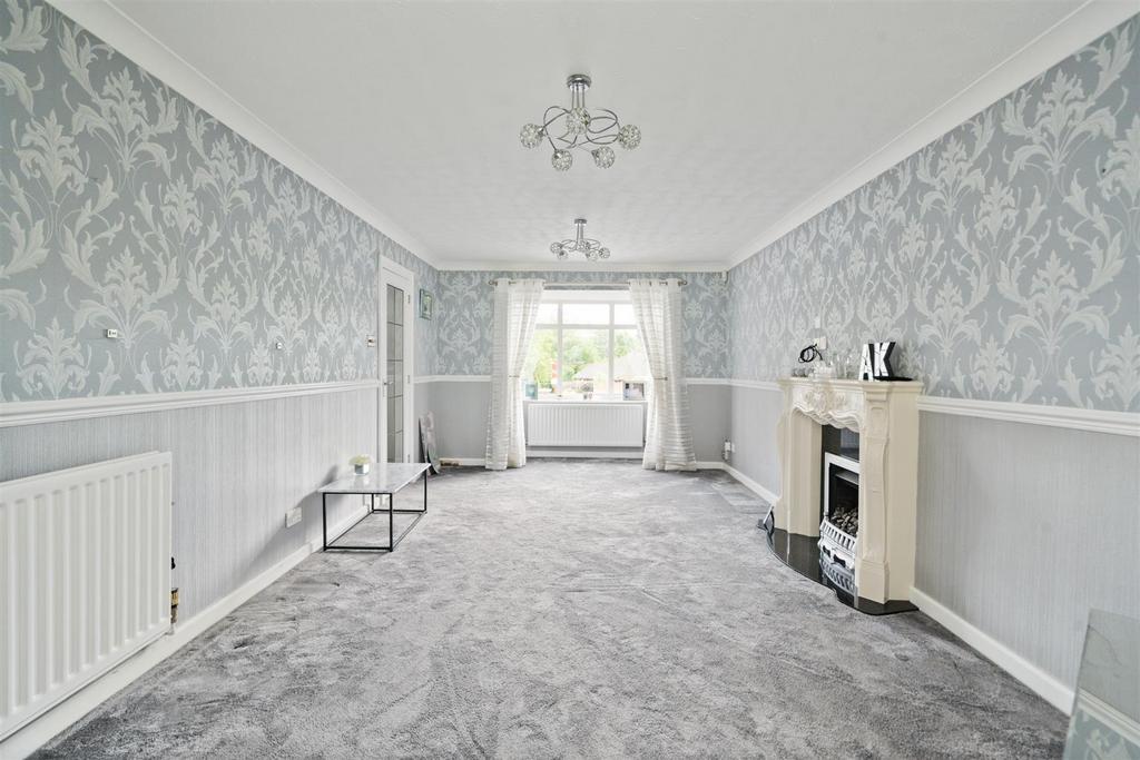 12 Ashborough Drive 15.jpg