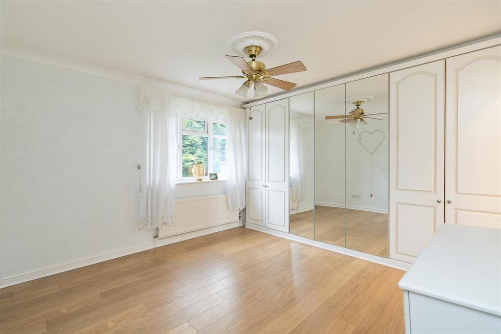12 Ashborough Drive 4.jpg