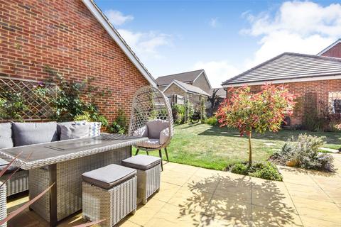58 Corry Avenue, Yateley, GU46 7AU