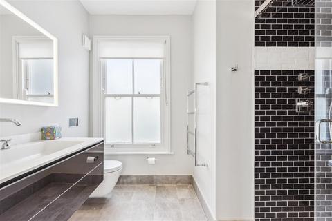 12 Alexandra Road, London, W4 1AX