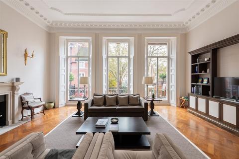 3 bedroom apartment to rent, Cadogan Square, Knightsbridge SW1X