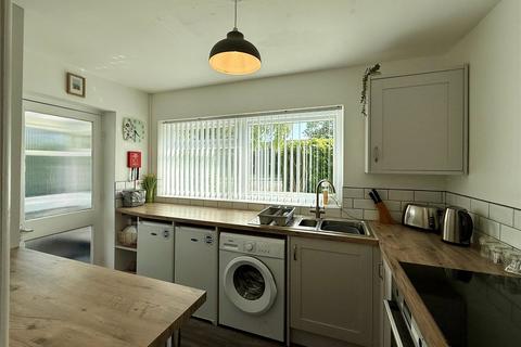 3 bedroom bungalow to rent, Larkspur Close, Templeton, Narberth, Pembrokeshire, SA67