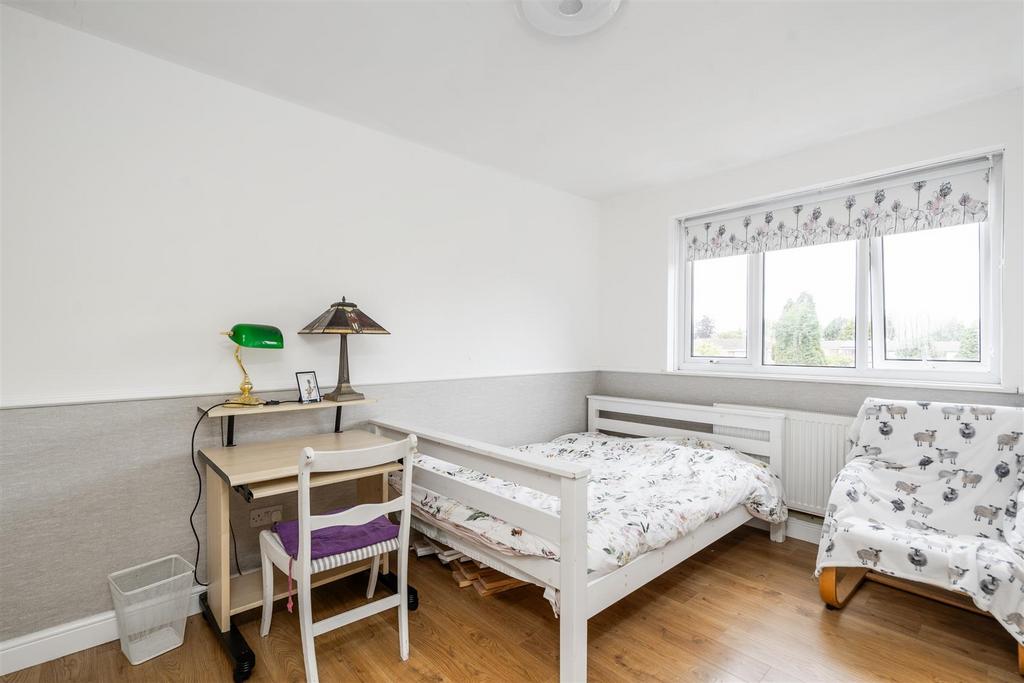2 Oakland Close 11.jpg