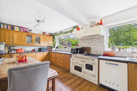 21 Bournebrook Avenue, Wirksworth, Matlock, DE4 4BA