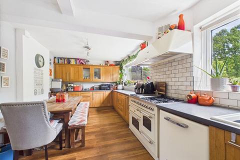 21 Bournebrook Avenue, Wirksworth, Matlock, DE4 4BA