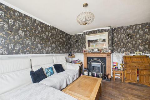 21 Bournebrook Avenue, Wirksworth, Matlock, DE4 4BA