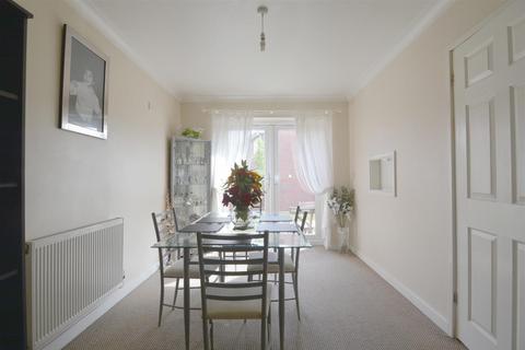 4 bedroom detached house for sale, The Lenches, Oldbury B69