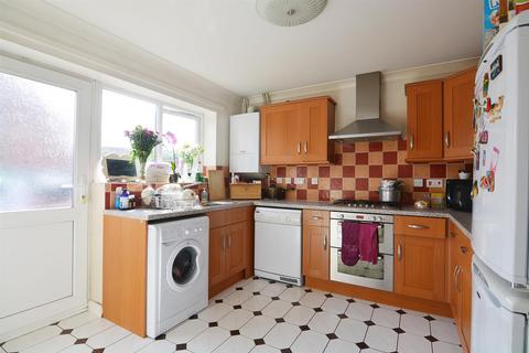 4 bedroom detached house for sale, The Lenches, Oldbury B69