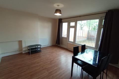 3 bedroom ground floor maisonette for sale, Chalcombe Road, London SE2