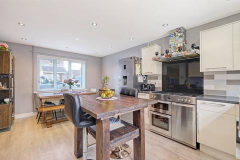 20 Ellen Way, Great Notley, Braintree, CM77 7UU