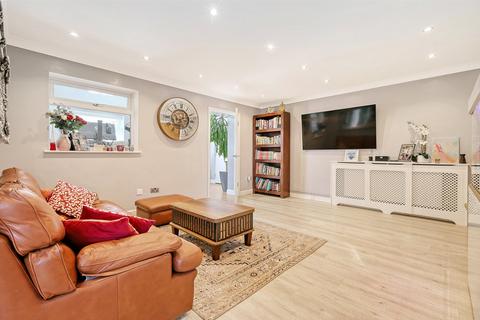 20 Ellen Way, Great Notley, Braintree, CM77 7UU