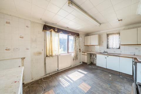 3 bedroom semi-detached house for sale, Cedar Lane, New Ollerton, Newark, Nottinghamshire, NG22