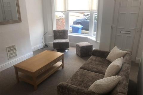 3 bedroom terraced house to rent, Hunter House Road, Sheffield, S11 8TU